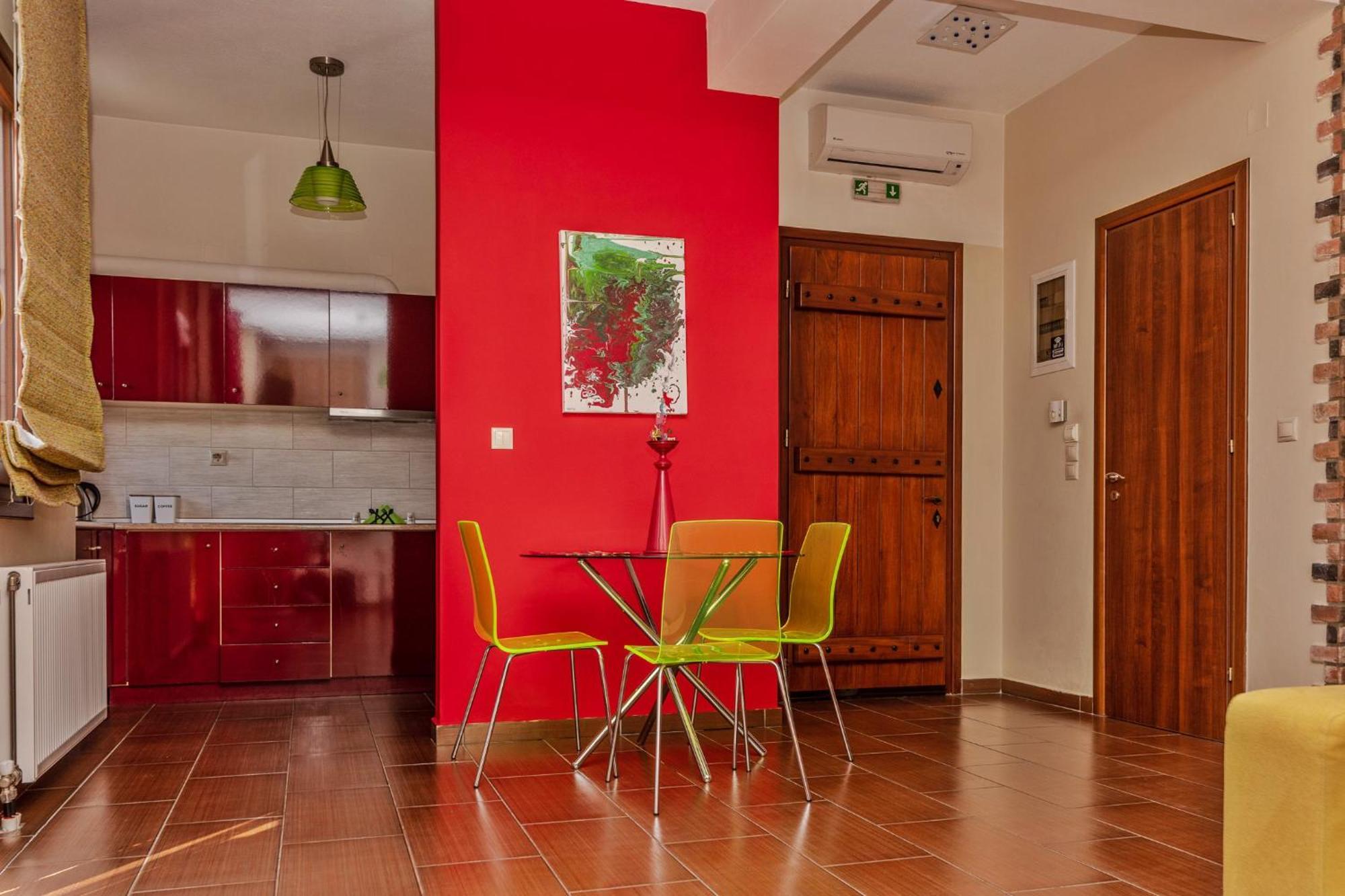 Lions Nine Aparthotel Mouresi Bilik gambar